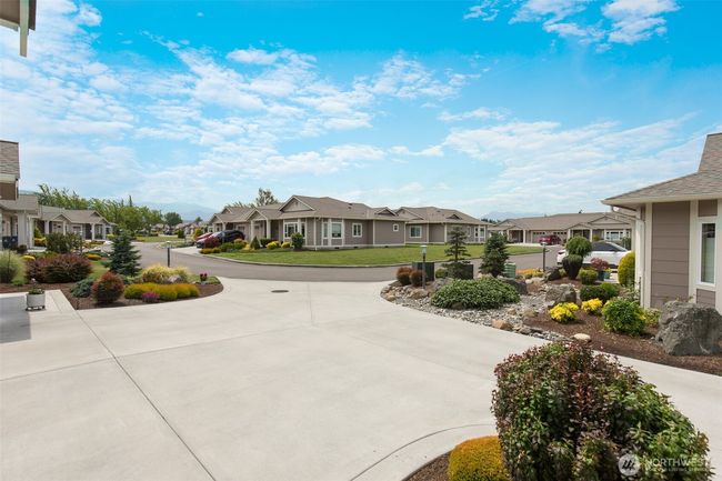 510 W Evergreen Farm Way, Condo with 2 bedrooms, 2 bathrooms and 3 parking in Sequim WA | Image 39