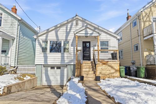 2759 Dublin St, Halifax, NS, B3L3K1 | Card Image