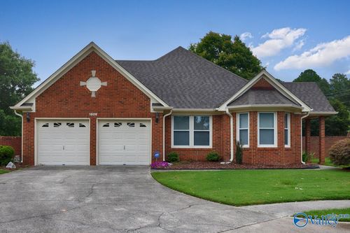 1809 Edgemere Ct Se, Huntsville, AL, 35803-3635 | Card Image