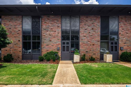 2542-2542 Mountain Brook Cir, Mountain Brk, AL, 35223-1108 | Card Image