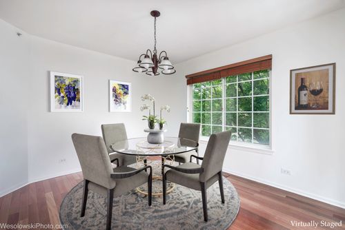 150 Lucerne Ct, Wheeling, IL, 60090-6743 | Card Image