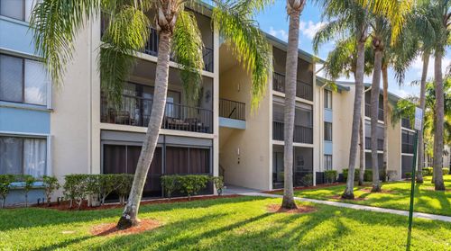 c2-1113 Green Pine Blvd, West Palm Beach, FL, 33409-7081 | Card Image