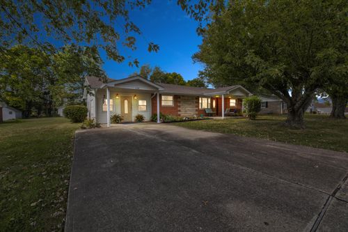 124 Westside Dr, Mt Sterling, KY, 40353-8112 | Card Image