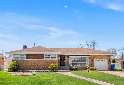 5236 N Pioneer Avenue, Chicago, IL, 60656 | Card Image