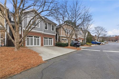 2010 Liberty Ln, Roswell, GA, 30075-7902 | Card Image