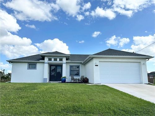 933 Oxford Ave S, Lehigh Acres, FL, 33974 | Card Image