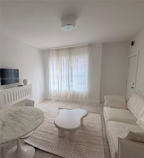 104-801 8th St, Miami Beach, FL, 33139-8515 | Card Image