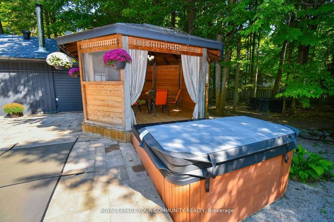527 Big Bay Point Rd, House other with 5 bedrooms, 4 bathrooms and 10 parking in Innisfil ON | Image 9