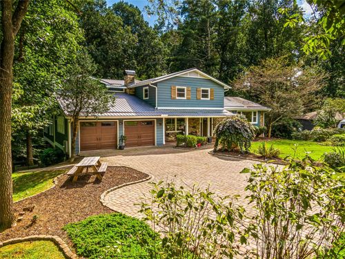 135 Dogwood Dr, Brevard, NC, 28712-3809 | Card Image