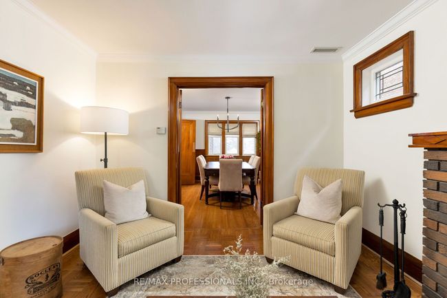 27 Larkin Ave, House other with 4 bedrooms, 2 bathrooms and null parking in Toronto ON | Image 8