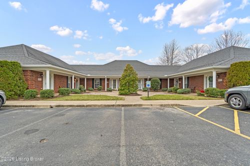 9929 Chenoweth Vista Way, Louisville, KY, 40299-4180 | Card Image