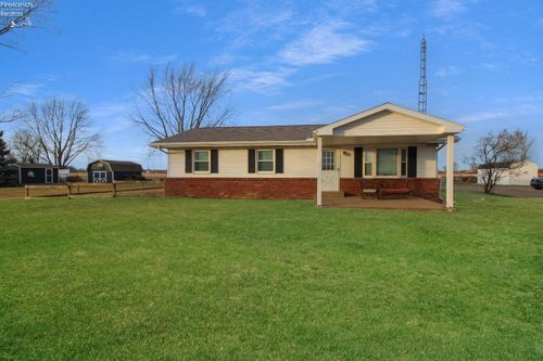 6711 W Harbor Rd, Port Clinton, OH, 43452-9432 | Card Image