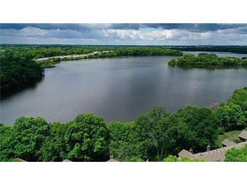 8487 Rice Lake Rd, Maple Grove, MN, 55369-8655 | Card Image