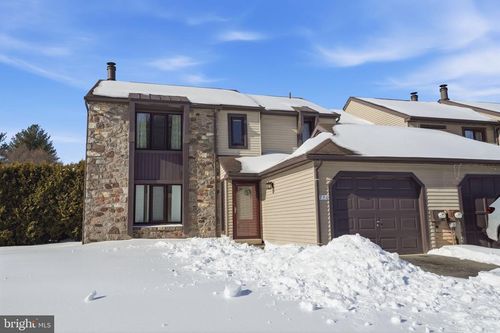 710 Trowbridge Dr, SOUTHAMPTON, PA, 18966-4554 | Card Image