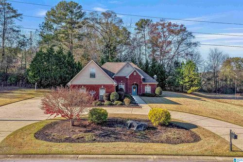 520 Legacy Dr, SPRINGVILLE, AL, 35146-2704 | Card Image