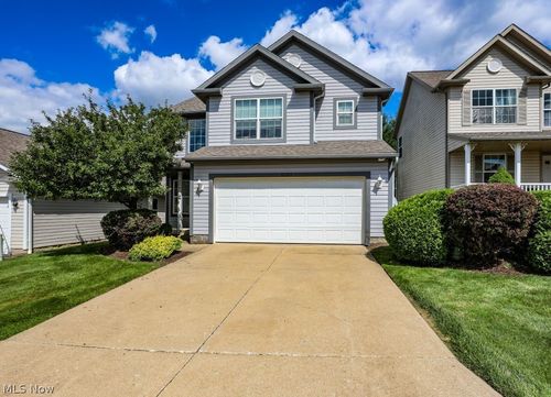 5281 Deer Trace Dr, Kent, OH, 44240-5613 | Card Image