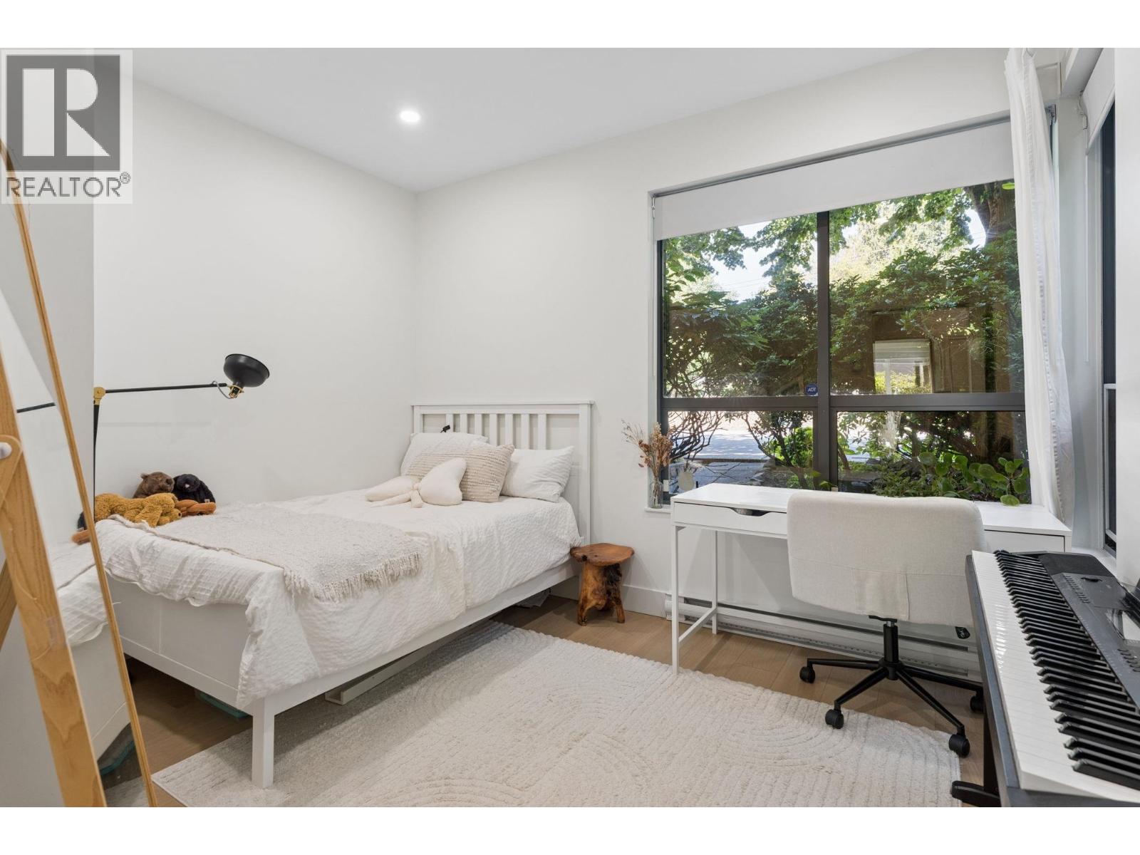 Residential in West Vancouver 5