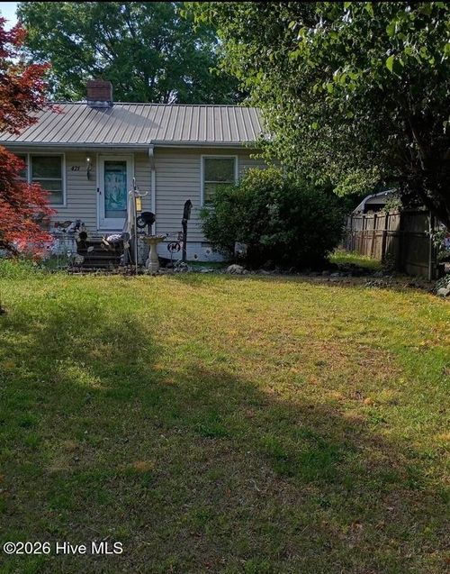 421 Columbia Ave, Burlington, NC, 27217-4227 | Card Image