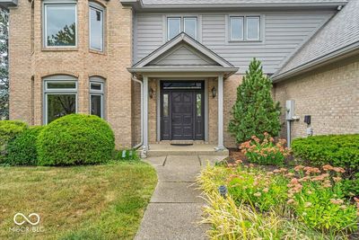 Majestic front entry | Image 3