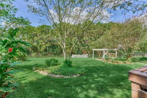 8710 Cross Country Dr, Humble, TX, 77346-6046 | Card Image