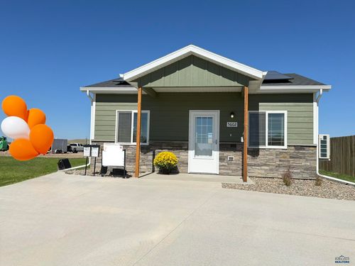 5602 Bridge Dr, Rapid City, SD, 57703 | Card Image