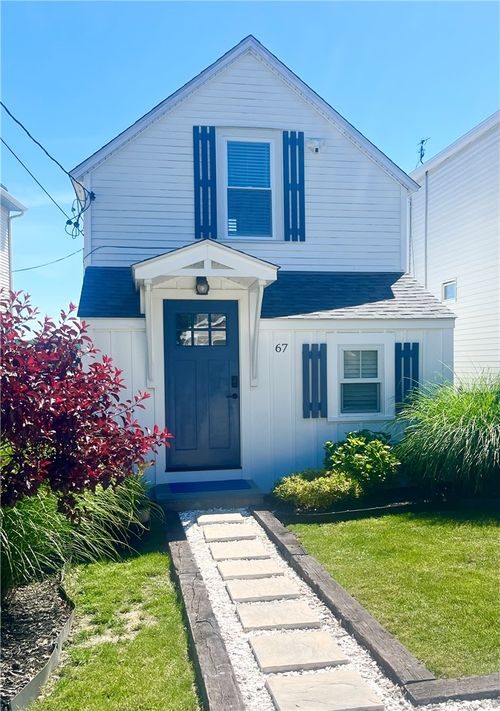 67 Cedar Ave, Portsmouth, RI, 02871-4501 | Card Image