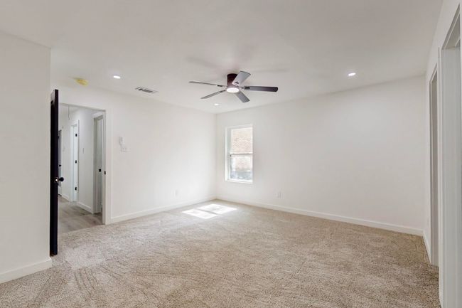 7316 Maringo Dr, House other with 3 bedrooms, 2 bathrooms and null parking in Dallas TX | Image 19