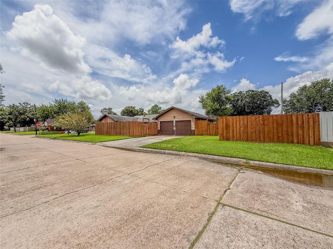 3321 Tanglebriar Dr, House other with 3 bedrooms, 2 bathrooms and 2 parking in Pasadena TX | Image 30