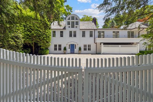 15 Mill Rd, New Canaan, CT, 06840-4305 | Card Image