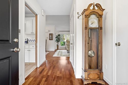 b-370 Heritage Hills Dr, Somers, NY, 10589 | Card Image