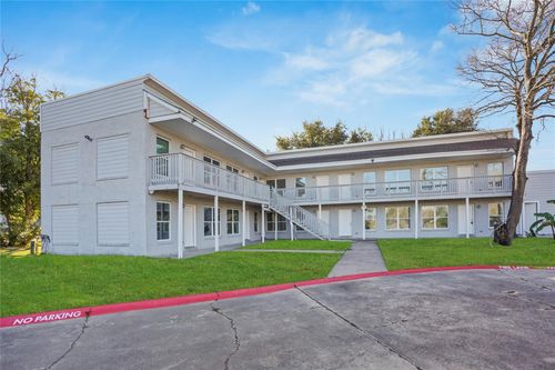 apt-9-1803 Oak St, La Marque, TX, 77568-6083 | Card Image