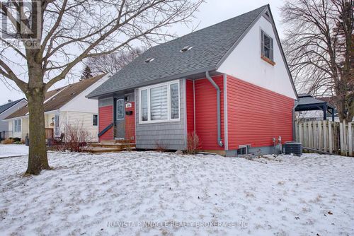 1243 Landor St, London, ON, N5Y3W2 | Card Image