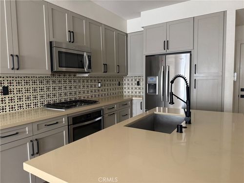1758 Fairlead Ave, Carlsbad, CA, 92011-3611 | Card Image