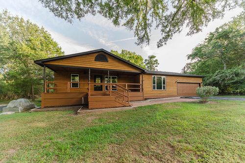 188 W Kaanapali Ln, Bastrop, TX, 78602-5367 | Card Image