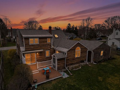3 Chester Avenue, Falmouth, ME, 04105 | Card Image