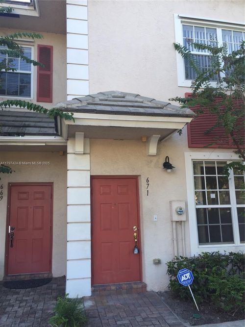 671-671 Nw 42nd Ave, Plantation, FL, 33317-2175 | Card Image