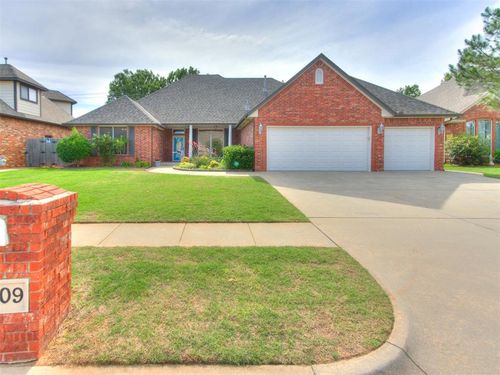 2109 Stony Brook Ln, Yukon, OK, 73099-5754 | Card Image