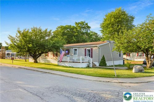 3471 Lil Wolf Dr, Orefield, PA, 18069-2141 | Card Image