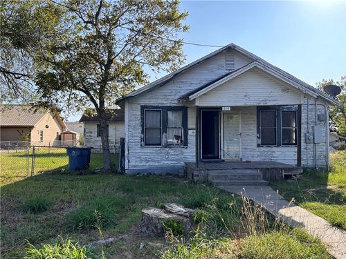 214 Dunbar St, Refugio, TX, 78377-2420 | Card Image