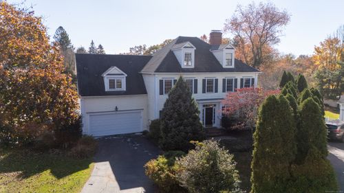 76 Walbin Court, Fairfield, CT, 06824 | Card Image