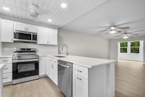 3040-2601 Ne 3rd Court, Boynton Beach, FL, 33435 | Card Image
