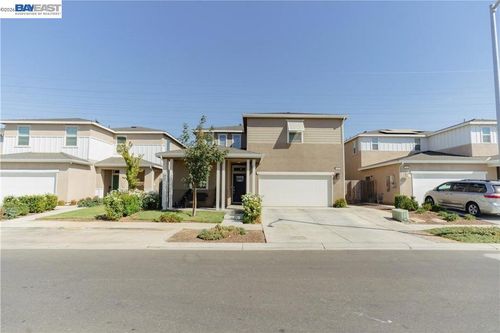 2481 Pineda Dr, Merced, CA, 95340-5404 | Card Image