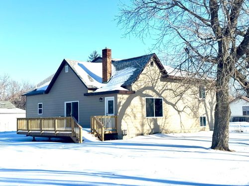 301 W Garfield Ave, Mahnomen, MN, 56557-4329 | Card Image