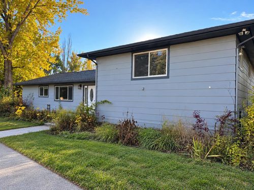 228 Fox Hill Dr, Kalispell, MT, 59901-2565 | Card Image