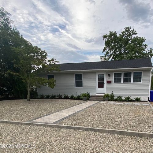 318 Bellanca Rd, Brick, NJ, 08723-6802 | Card Image