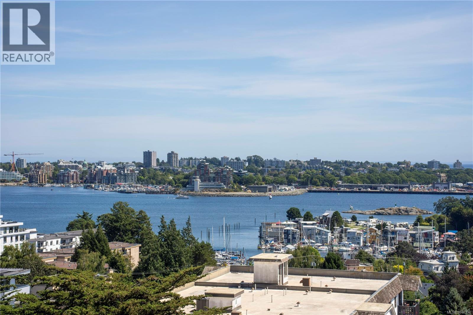 Residential in Esquimalt 3