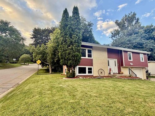 790 Parkview Drive, RICHLAND CENTER, WI, 53581 | Card Image