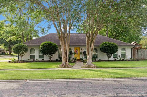 5747 Decatur Dr, Baton Rouge, LA, 70817-3218 | Card Image