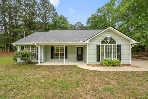 212 Philadelphia Ave, Smiths Station, AL, 36877-3920 | Card Image