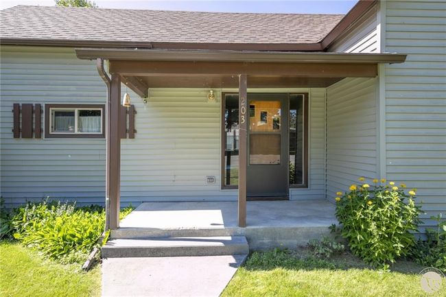 203 W 1 St Ave N, House other with 3 bedrooms, 1 bathrooms and null parking in Columbus MT | Image 4